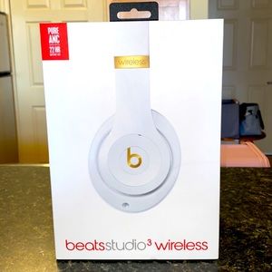 Beats Studio 3 Wireless Headphones - White